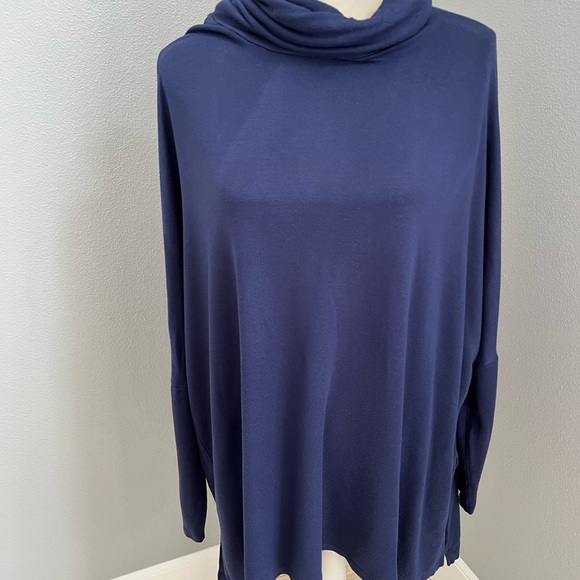 Women’s Caslon lightweight super stretchy tunic - Picture 1 of 7